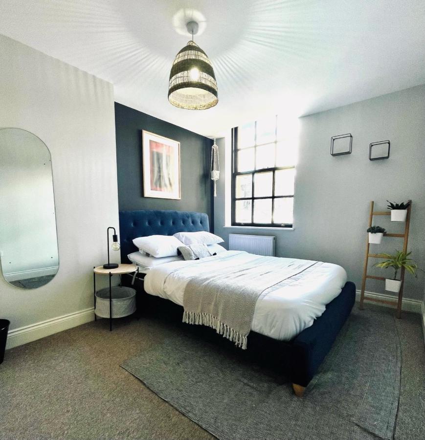 Wessex House - Cozy Town Centre Two Bedroom - Short Stroll To And Nightlife Daire *